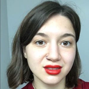 Meet your Posher, Lily